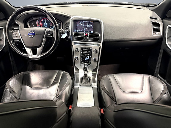 Volvo XC60 21 of 30