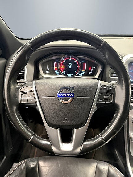 Volvo XC60 22 of 30