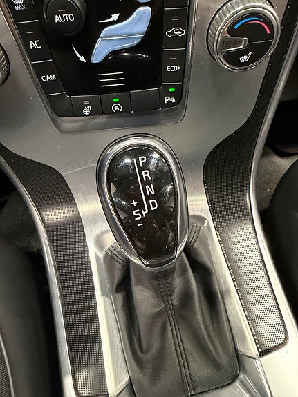 Volvo XC60 27 of 30