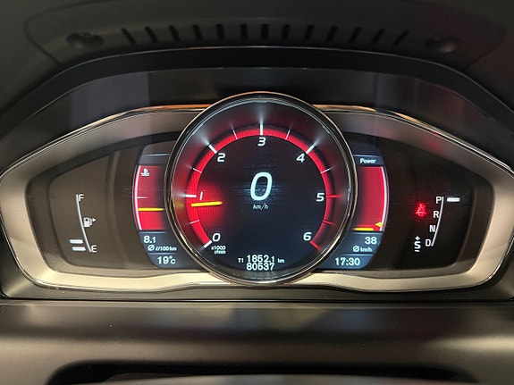 Volvo XC60 23 of 30