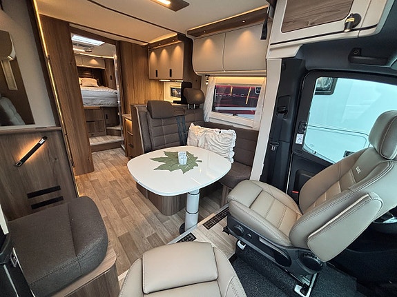 Kabe TM Royal X 810 LQB Långbäddar - Mercedes - Taksäng - Automat - Alde - Lyx! 10 of 25