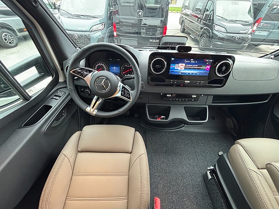 Kabe TM Royal X 810 LQB Långbäddar - Mercedes - Taksäng - Automat - Alde - Lyx! 9 of 25
