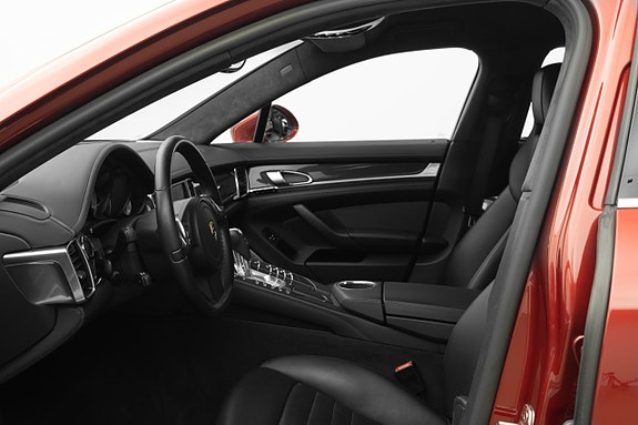 Porsche Panamera Turbo 9 of 30