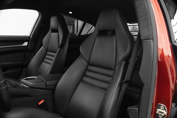 Porsche Panamera Turbo 8 of 30