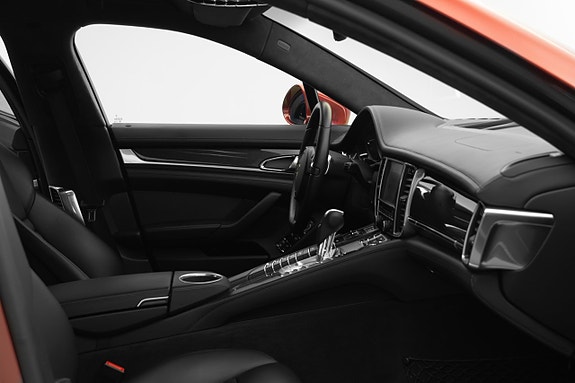 Porsche Panamera Turbo 22 of 30