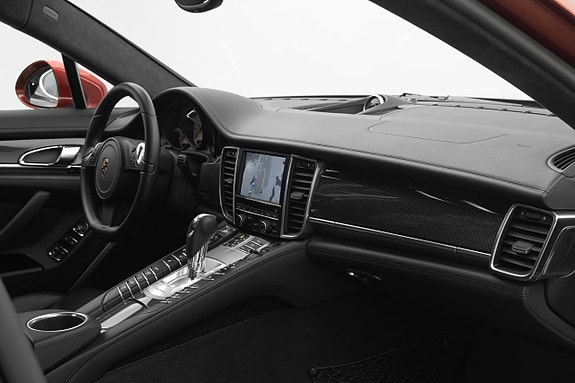 Porsche Panamera Turbo 23 of 30