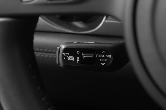 Porsche Panamera Turbo 16 of 30