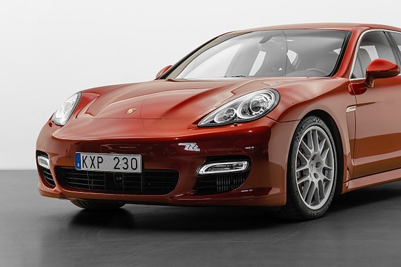 Porsche Panamera Turbo 26 of 30