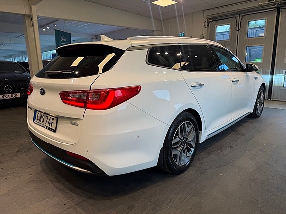 Kia Optima 4 of 30