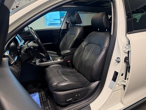 Kia Optima 10 of 30