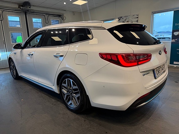 Kia Optima 3 of 30