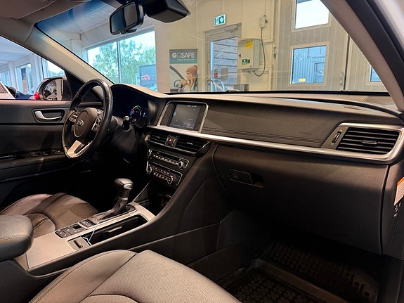 Kia Optima 9 of 30