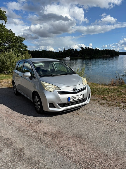 Toyota Verso-S 5 of 14
