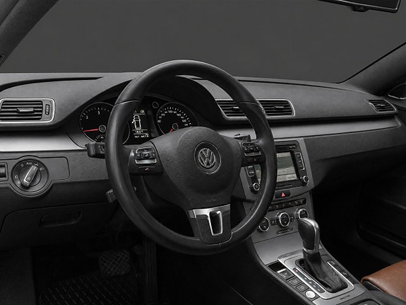 Volkswagen Passat 9 of 21