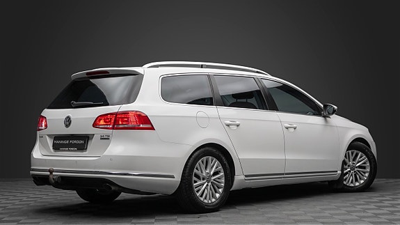 Volkswagen Passat 4 of 21