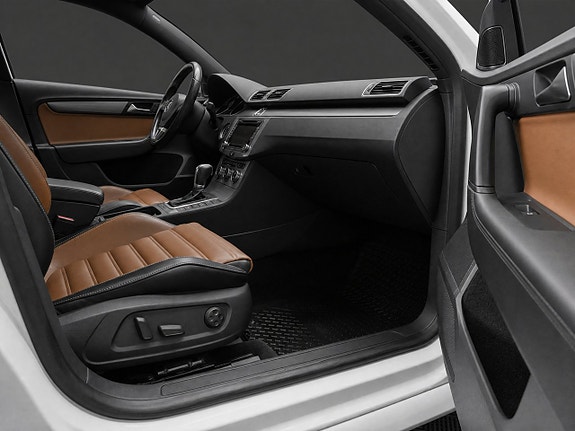 Volkswagen Passat 17 of 21