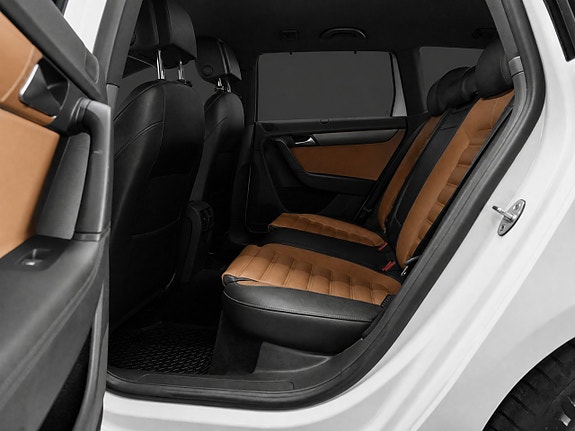 Volkswagen Passat 19 of 21