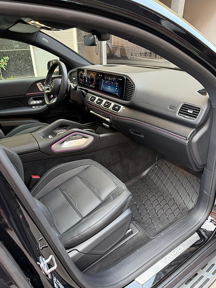 Mercedes-Benz GLE53 5 of 8