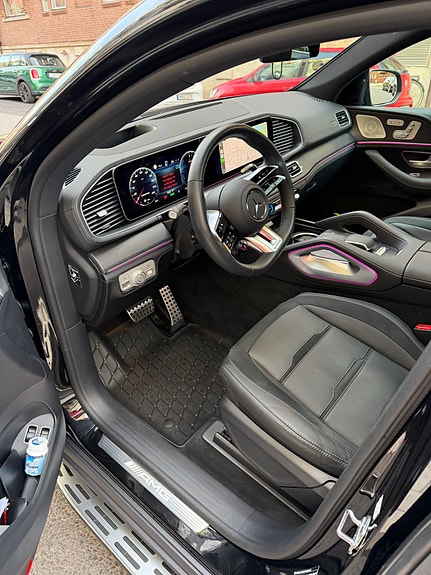 Mercedes-Benz GLE53 8 of 8