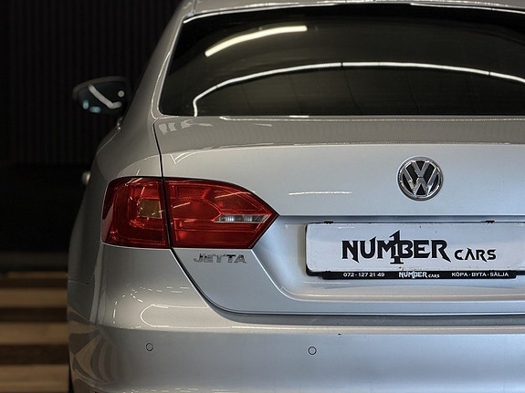 Volkswagen Jetta 9 of 27
