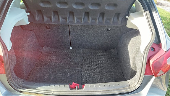 Seat Ibiza 13 of 13