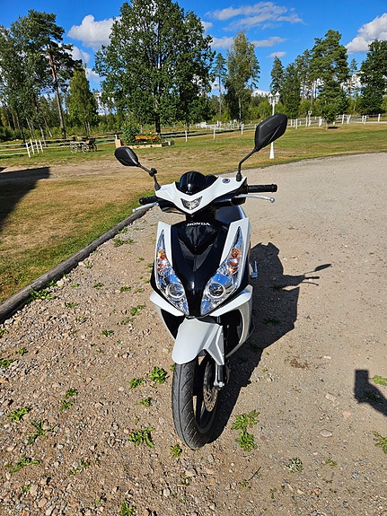 Honda NSC50R 2 of 6