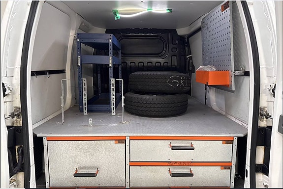 Nissan NV200 10 of 12