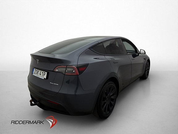 Tesla Model Y 9 of 30
