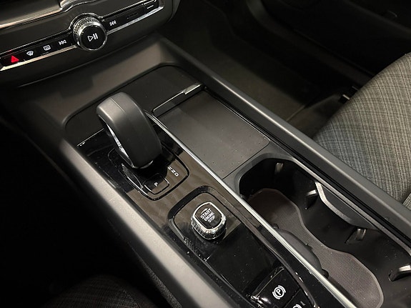 Volvo XC60 12 of 23