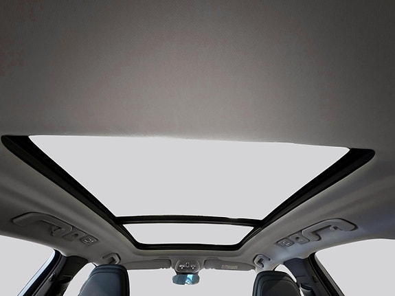 Volvo XC60 18 of 23