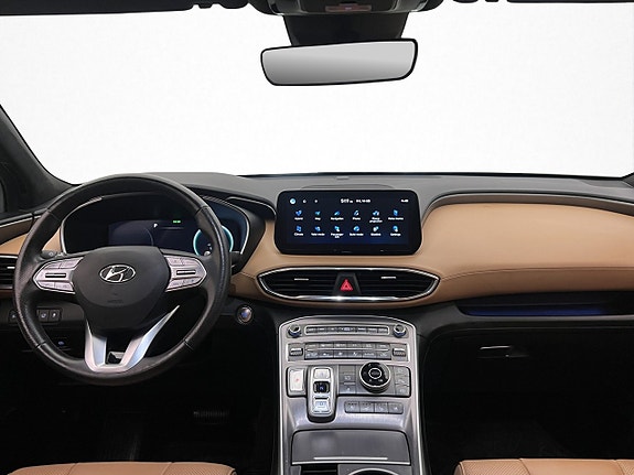 Hyundai Santa Fe 16 of 30