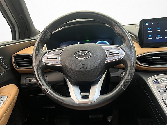 Hyundai Santa Fe 11 of 30