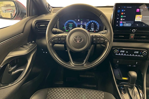 Toyota Yaris 11 of 21
