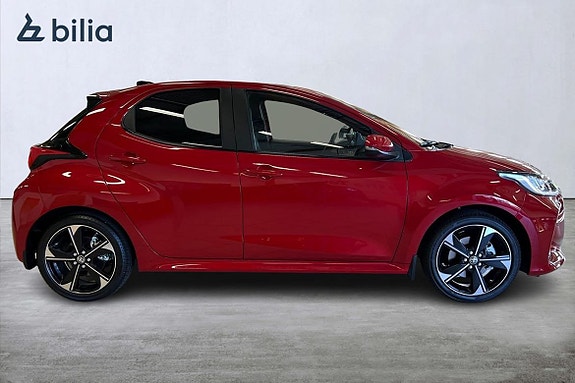Toyota Yaris 18 of 21