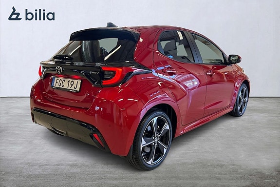 Toyota Yaris 19 of 21