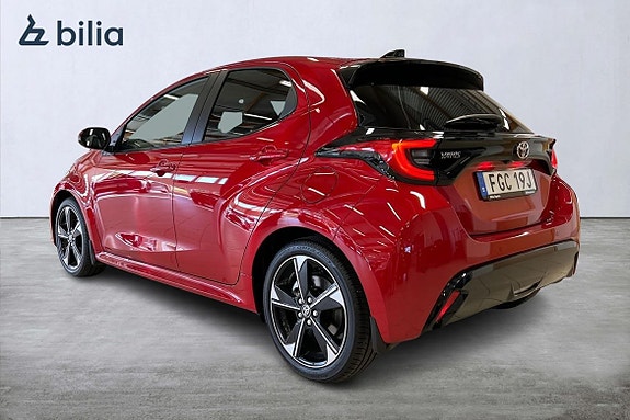 Toyota Yaris 2 of 21