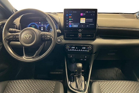 Toyota Yaris 10 of 21