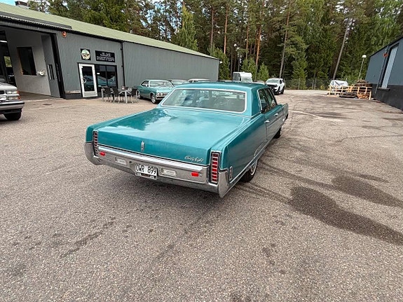 Oldsmobile Ninety-Eight 6 of 30