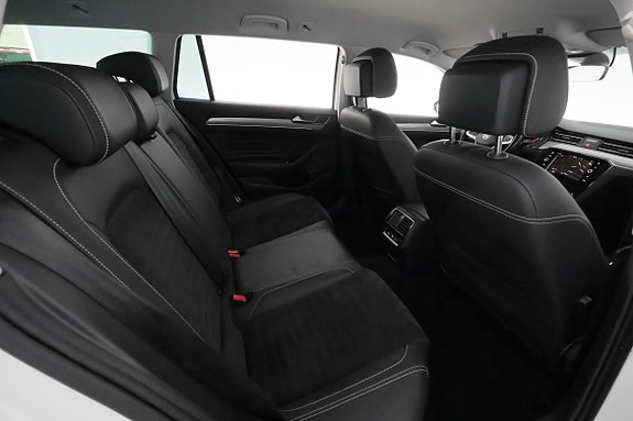 Volkswagen Passat 23 of 30