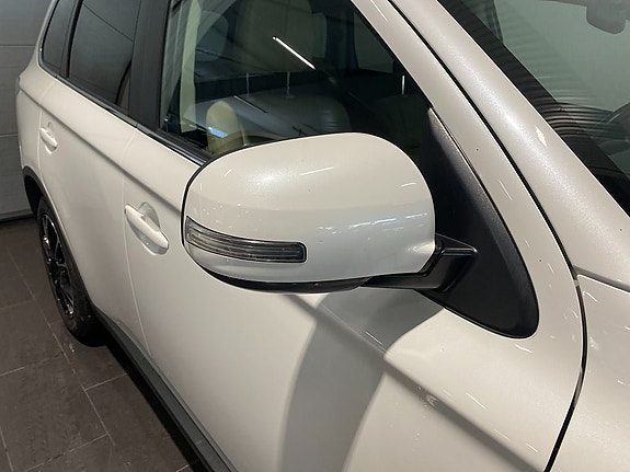 Mitsubishi Outlander 18 of 19