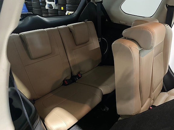 Mitsubishi Outlander 16 of 19
