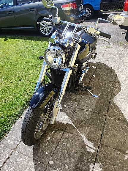 Kawasaki VN 1600 Mean Streak 2 of 6