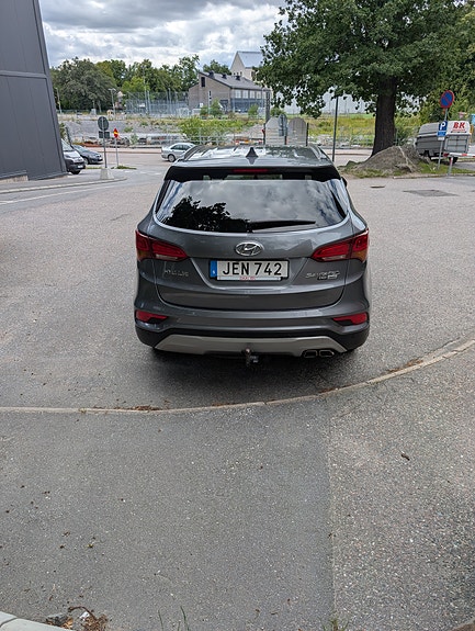 Hyundai Santa Fe 4 of 11