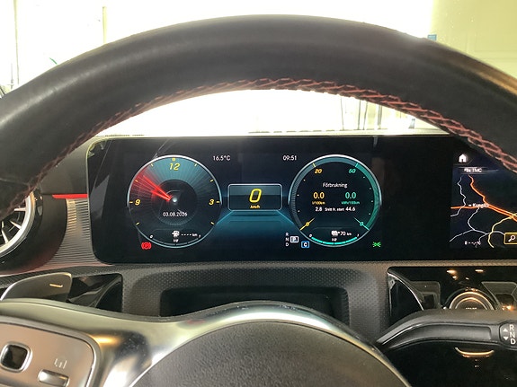 Mercedes-Benz A250 e 25 of 25