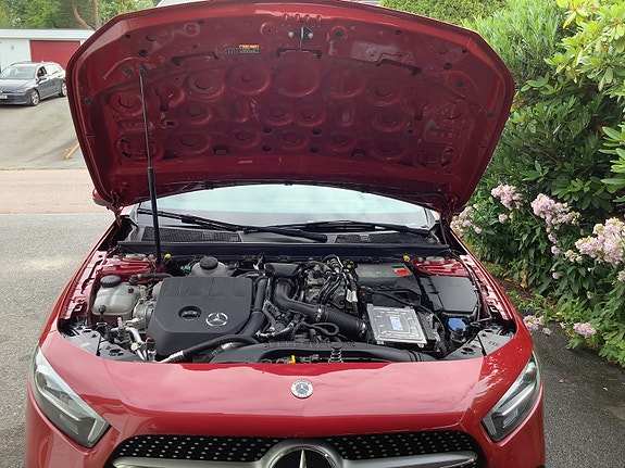 Mercedes-Benz A250 e 15 of 25