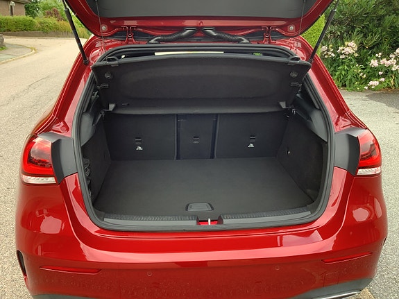 Mercedes-Benz A250 e 5 of 25