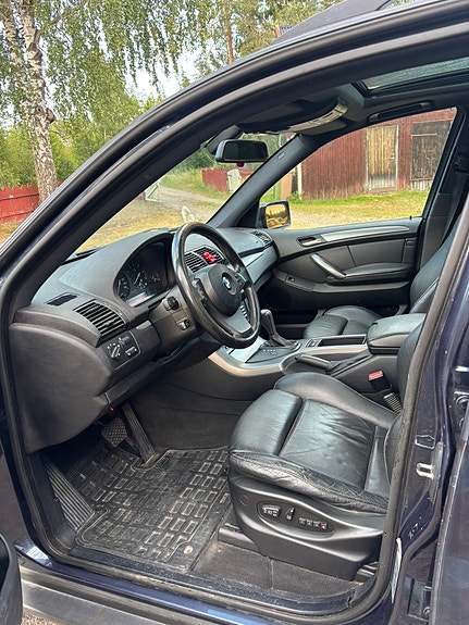 BMW X5 5 of 10