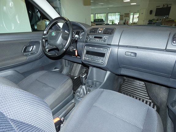 Skoda Fabia 4 of 12