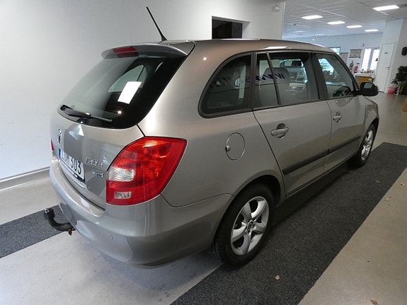 Skoda Fabia 2 of 12