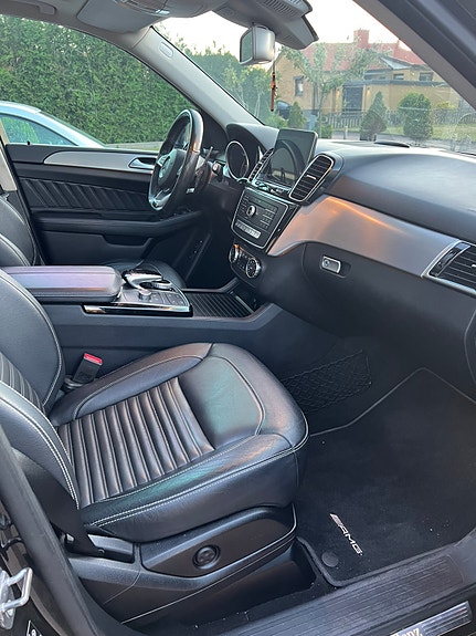 Mercedes-Benz GLE350 d 4 of 5
